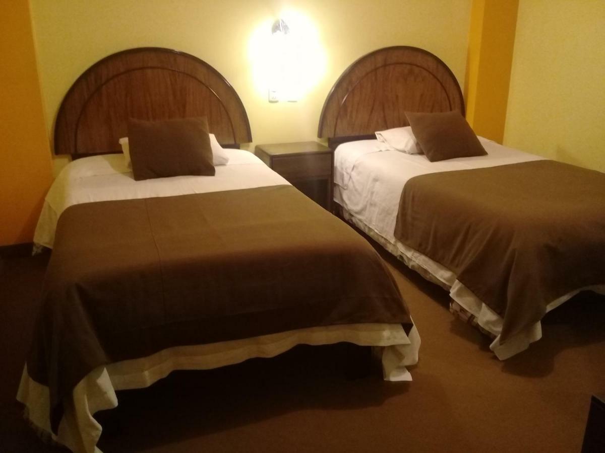 Hostal Milagros Inn - Samary Inn 푸노 외부 사진