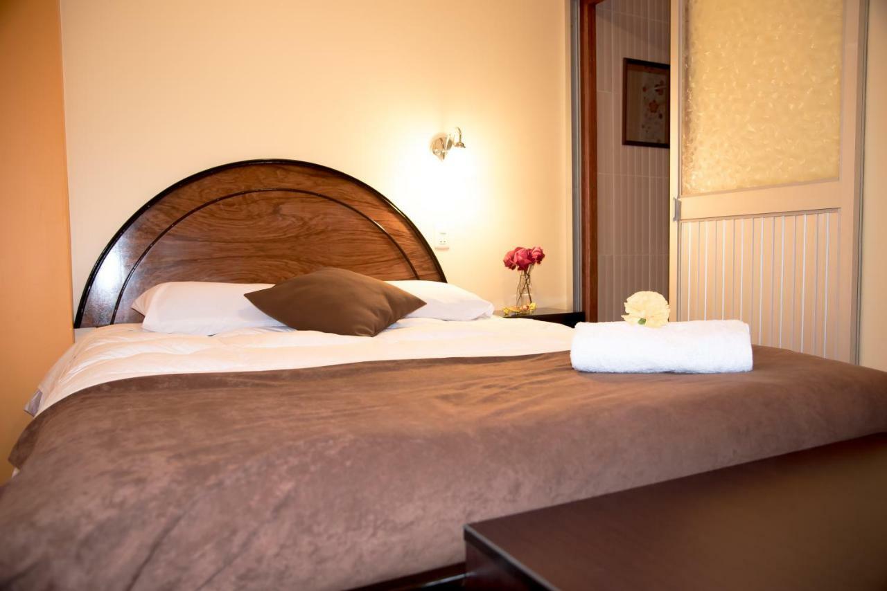 Hostal Milagros Inn - Samary Inn 푸노 외부 사진